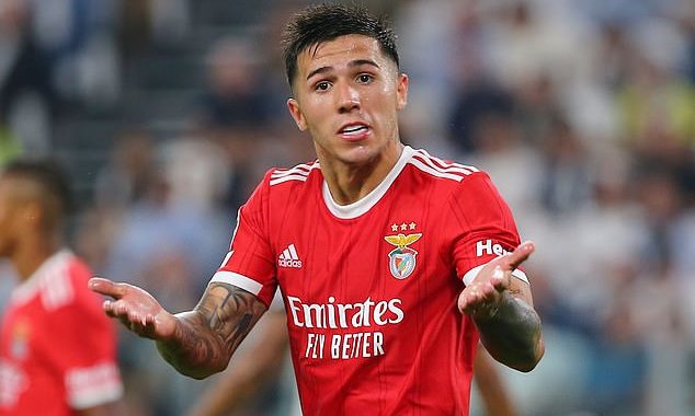 Benfica waiting for Chelsea to revise structure of their £112m offer for Enzo