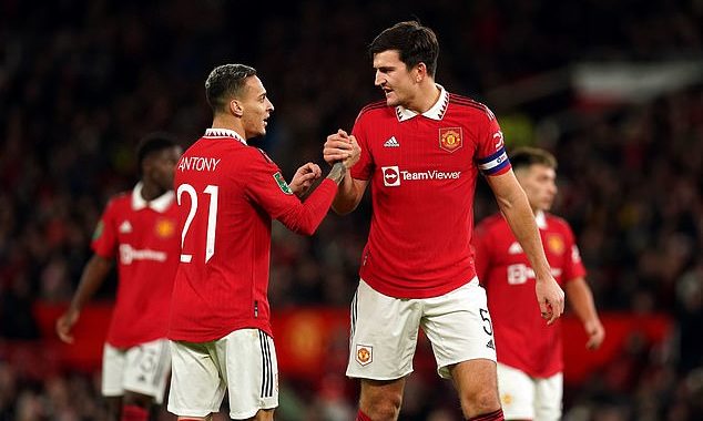 Manchester United land Carabao Cup semi-final with Nottingham Forest