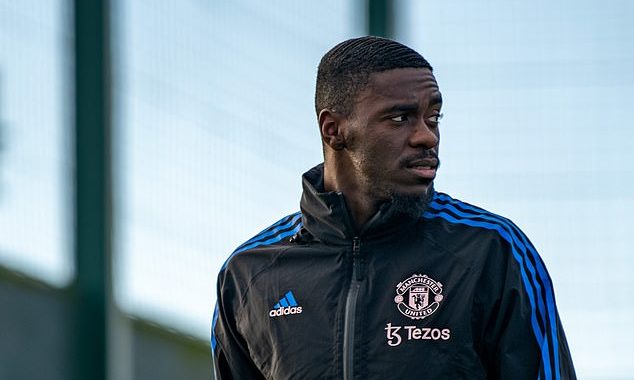 Manchester United defender Axel Tuanzebe joins Stoke on loan until the end of the season