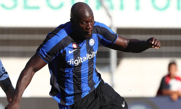Inter Milan seek Chelsea talks over new Lukaku terms