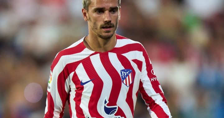 Griezmann takes to Twitter to vent his frustration at Madrid derby red card
