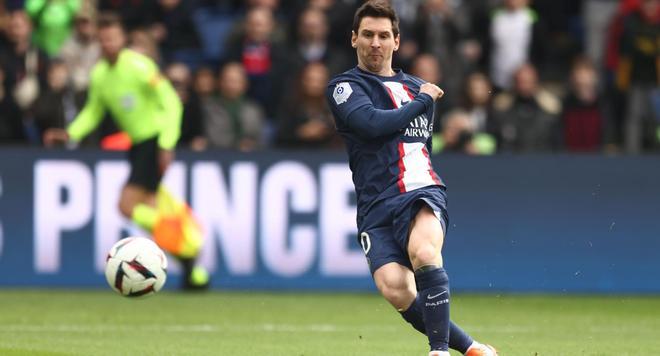 Pessimism at Paris Saint-Germain over Lionel Messi contract renewal